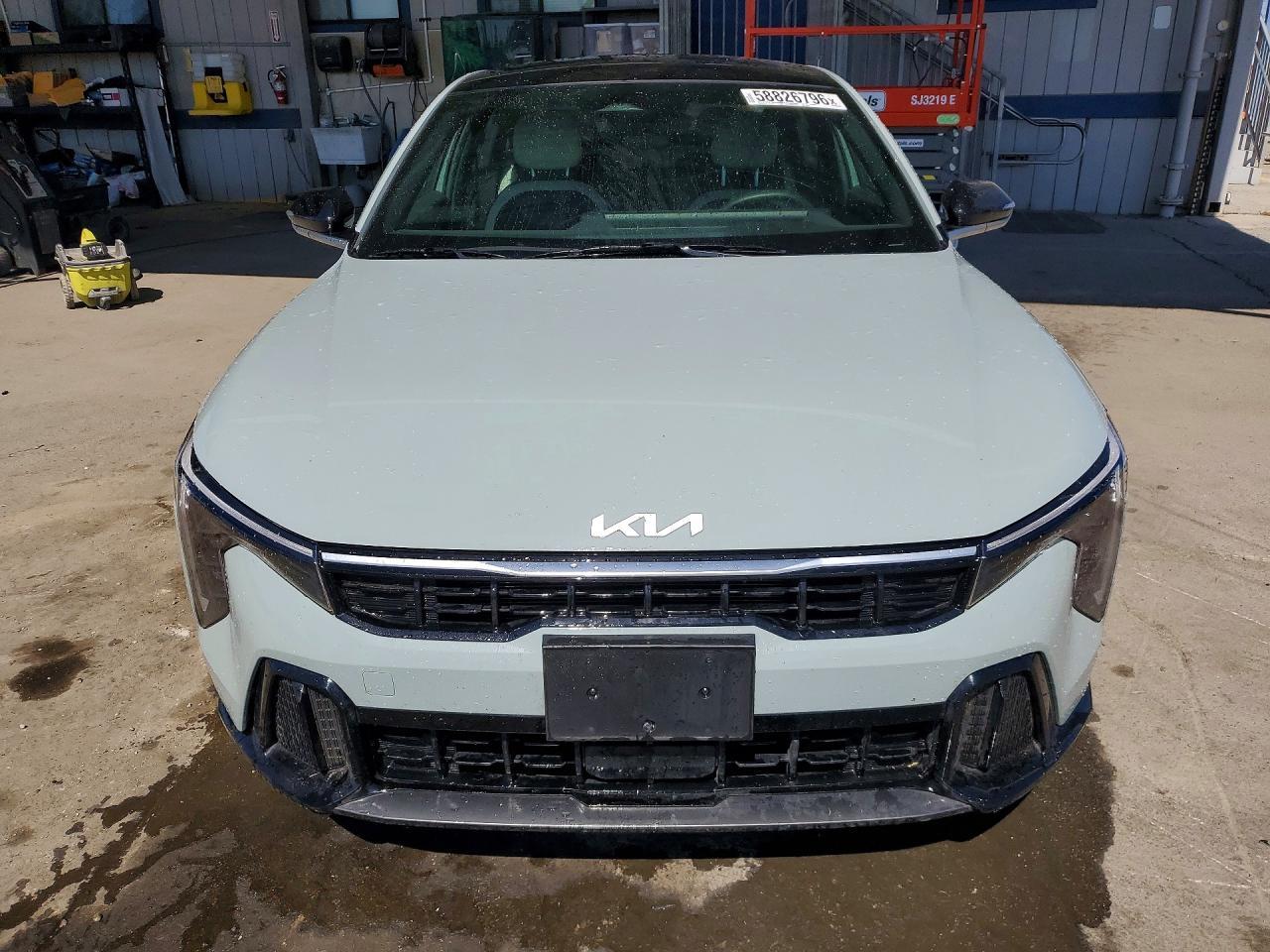2025 Kia K4 Gt Line - Image 5