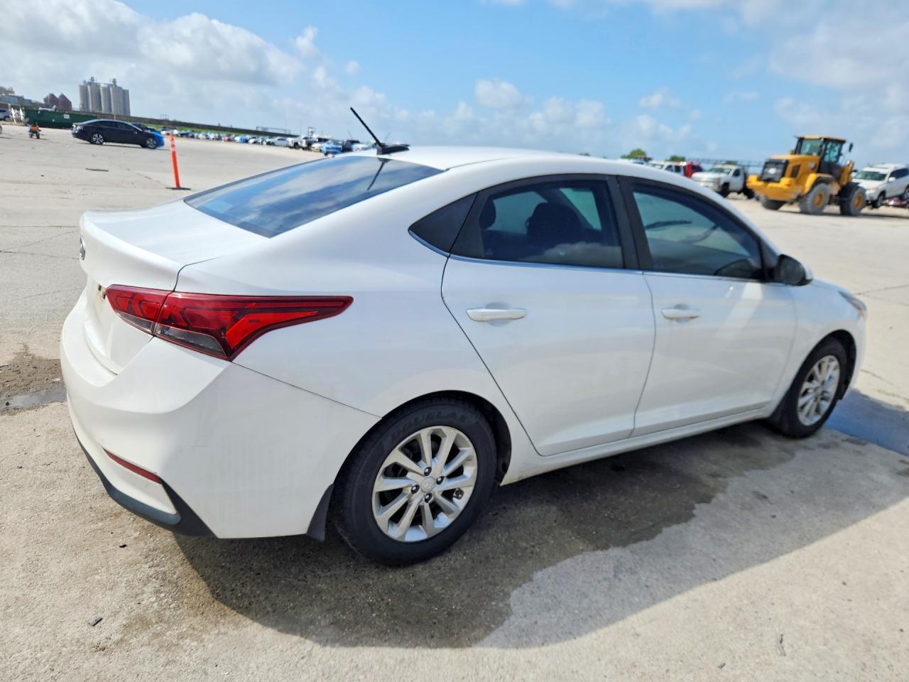 2019 Hyundai Accent Sel - Фото 3