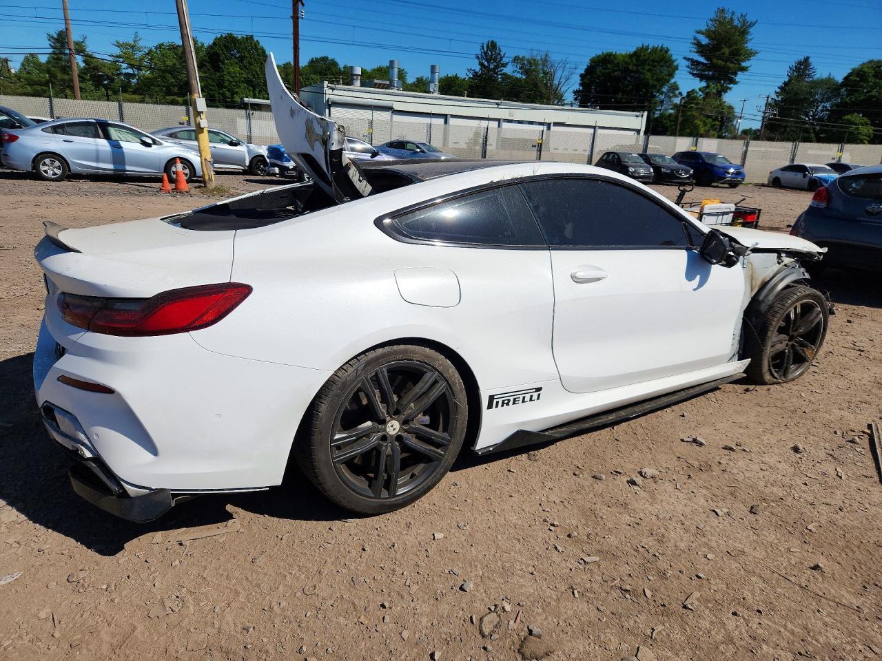 2022 BMW 840I - Фото 3