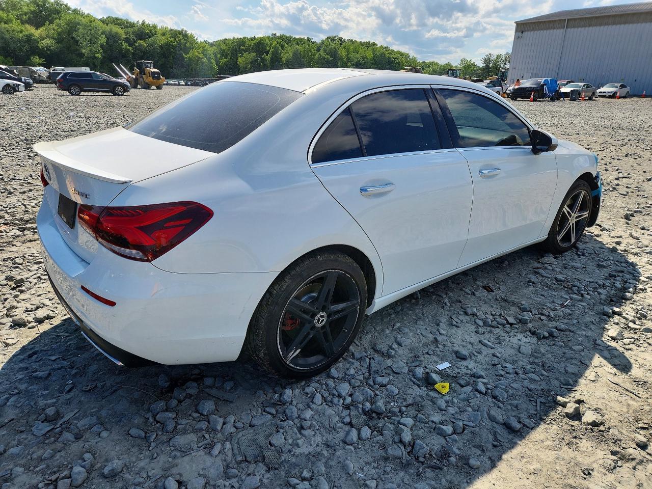 2019 Mercedes-Benz A 220 4Matic - Image 3