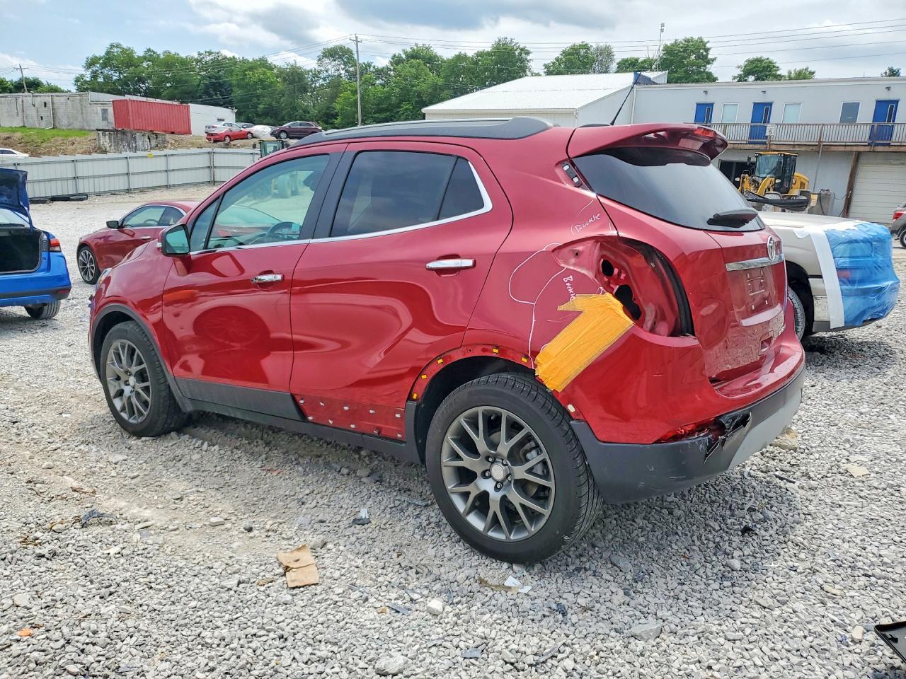 2019 Buick Encore Sport Touring - Фото 2