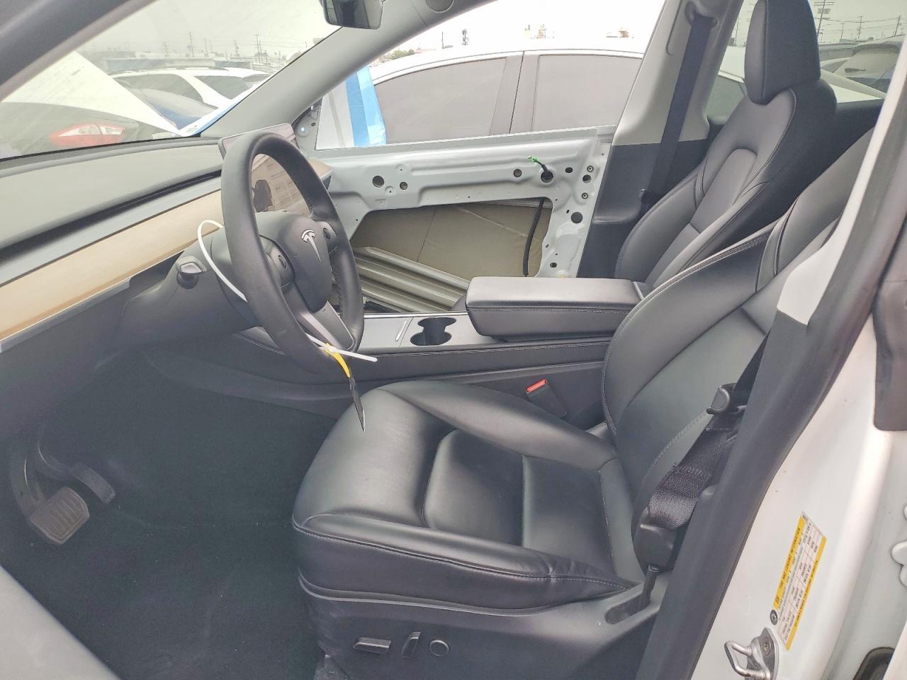 2023 Tesla Model Y - Фото 7