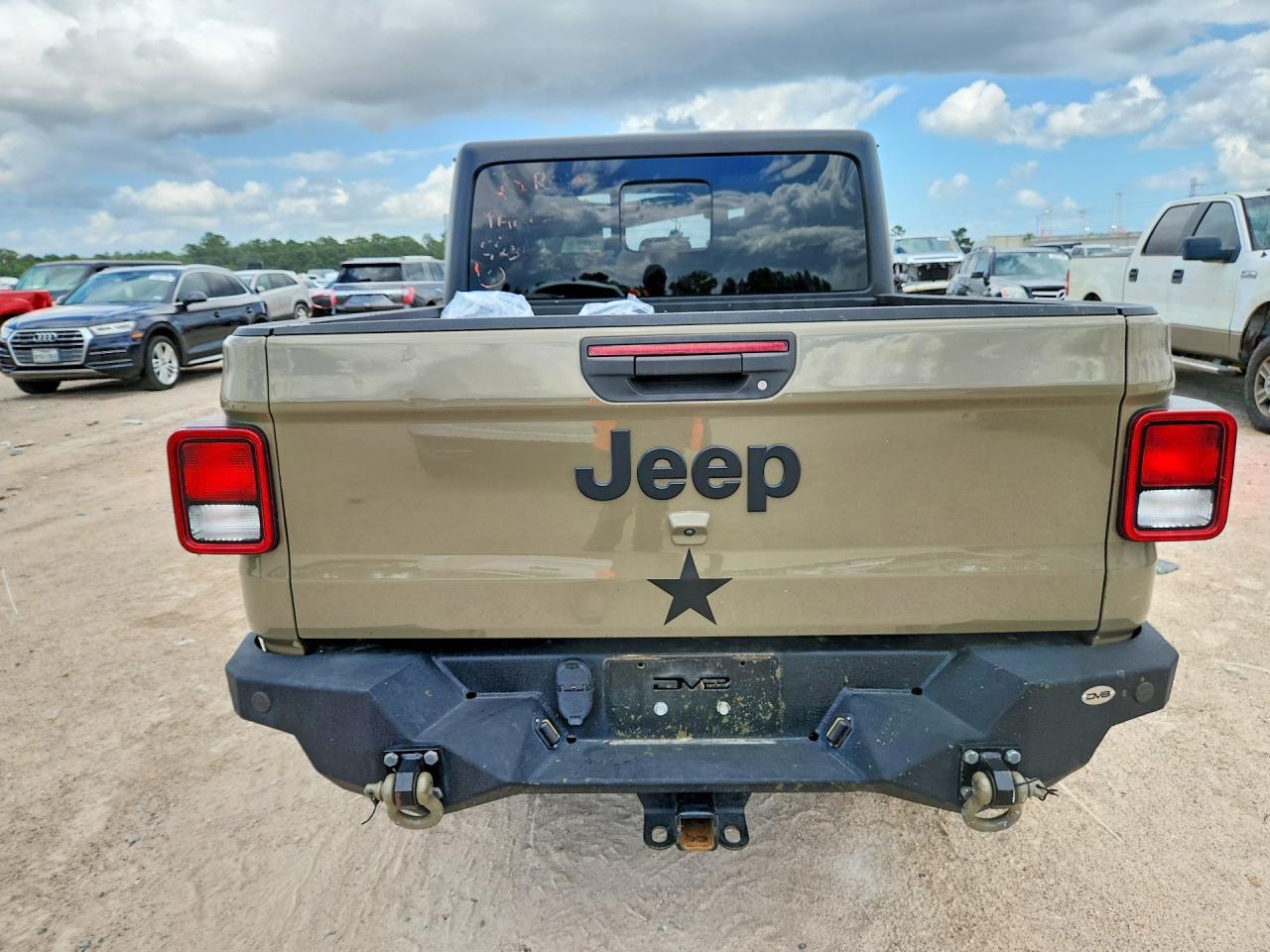 2020 Jeep Gladiator Sport - Фото 6