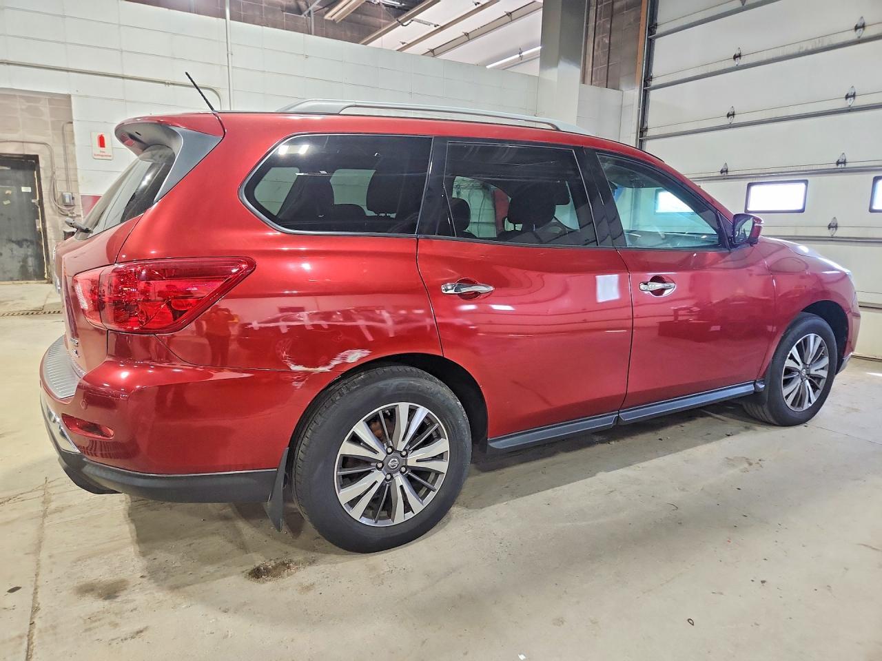 2017 Nissan Pathfinder Sl - Фото 3