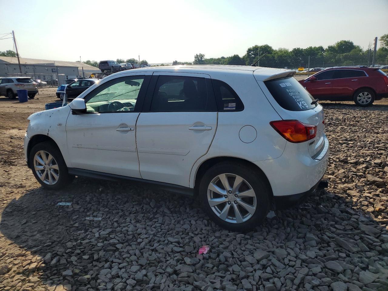2015 Mitsubishi Outlander Sport Es - Фото 2