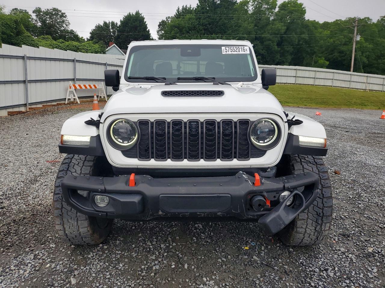 2024 Jeep Gladiator Mojave - Image 5