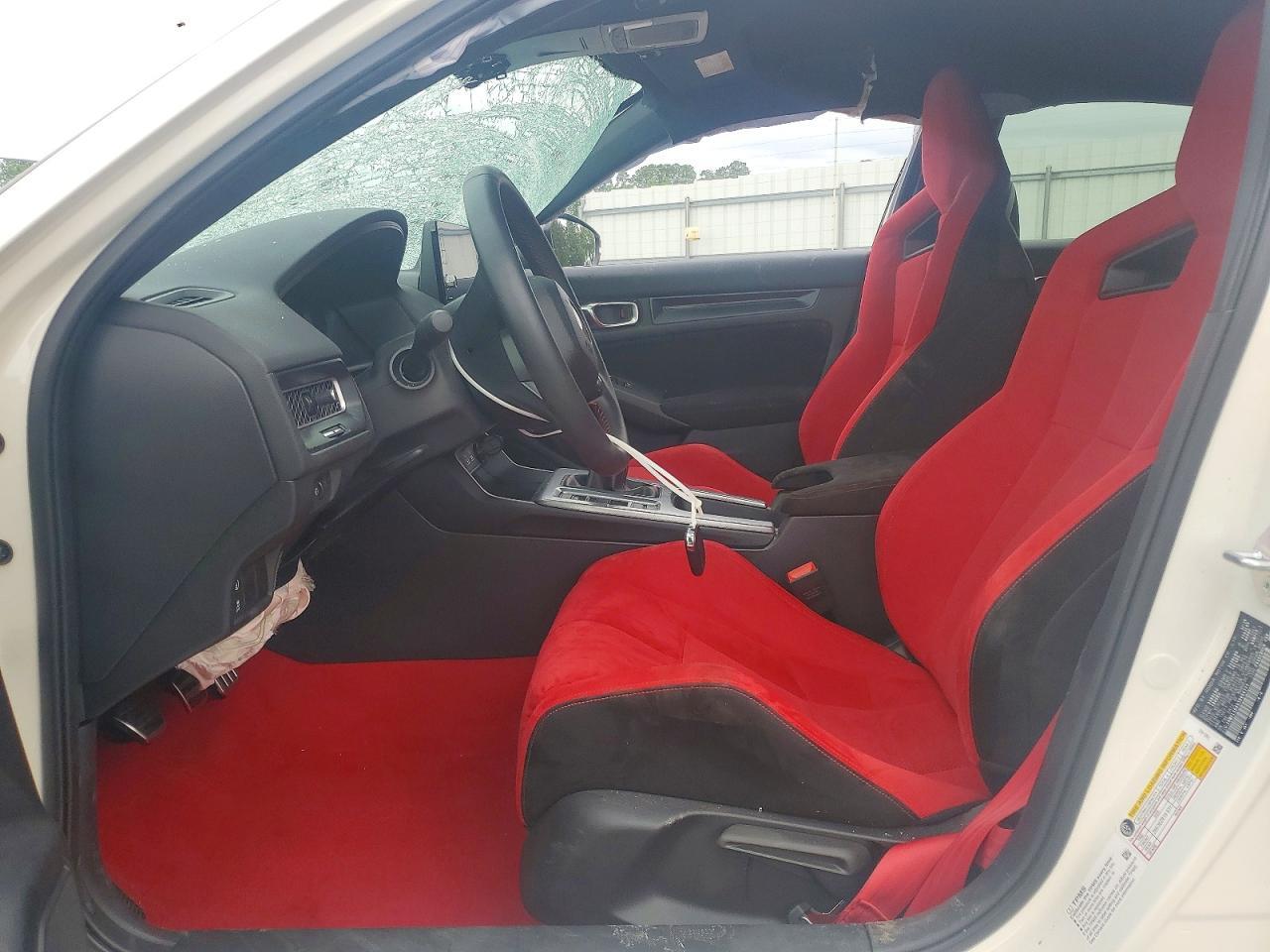 2025 Honda Civic Type-R - Image 7