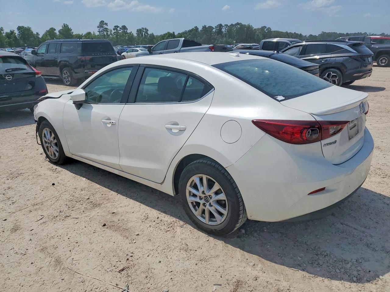 2016 Mazda 3 Touring - Image 2