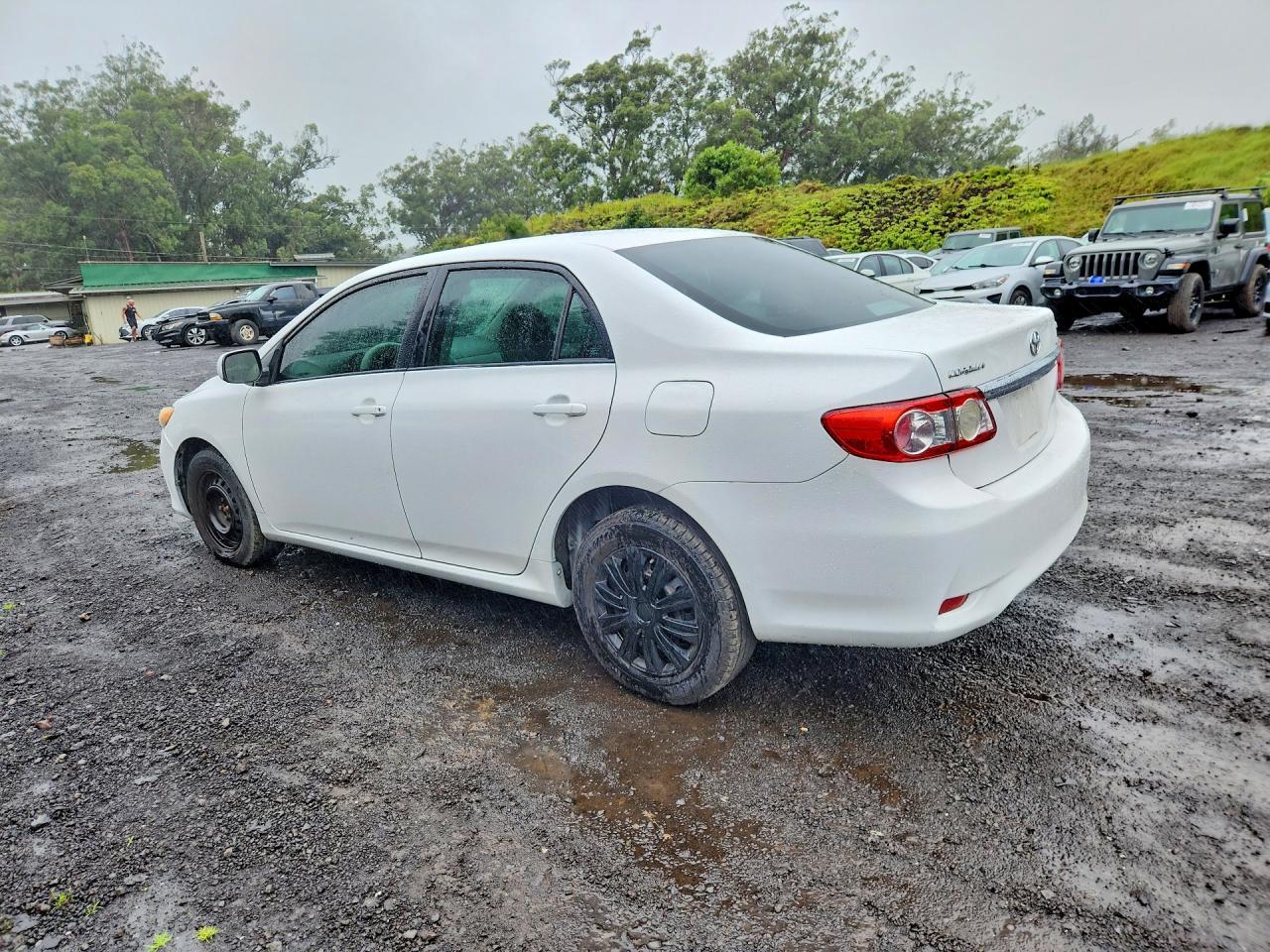 2011 Toyota Corolla Base - Фото 2