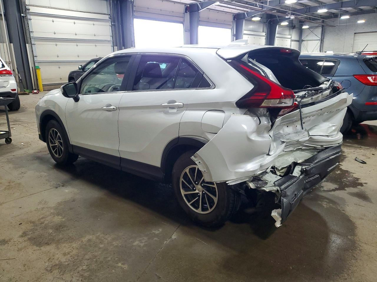 2022 Mitsubishi Eclipse Cross Es - Image 2