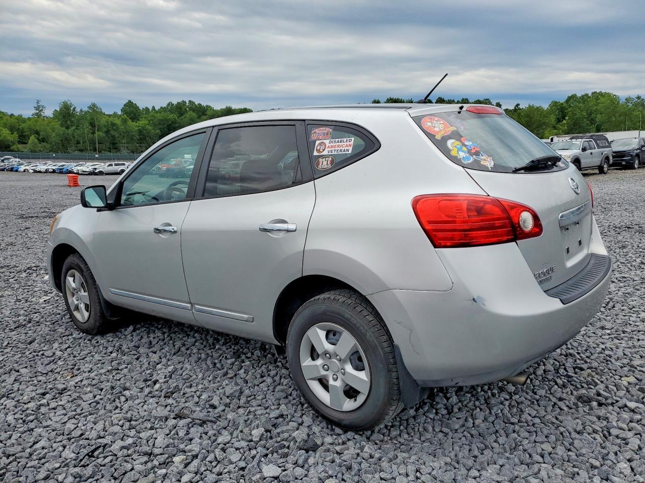 2014 Nissan Rogue Select S - Фото 2
