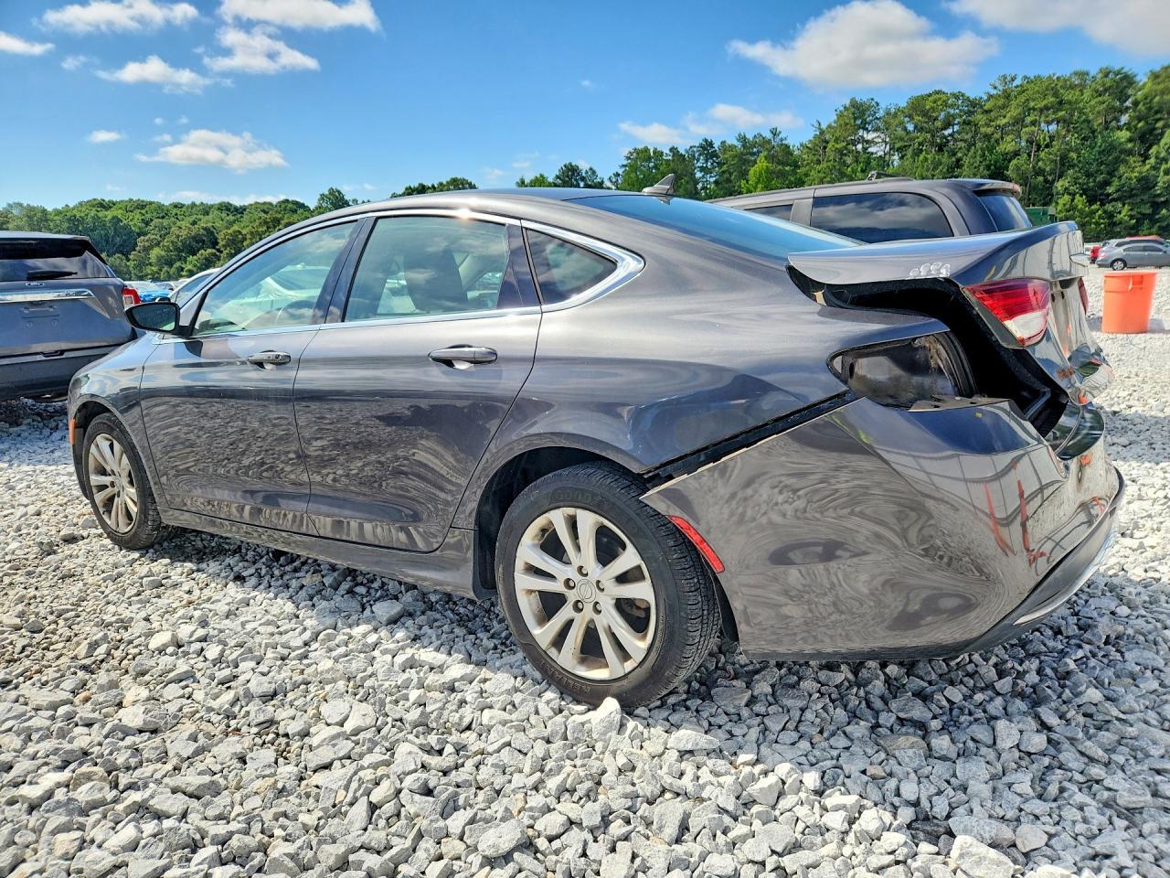 2015 Chrysler 200 Limited - Image 2