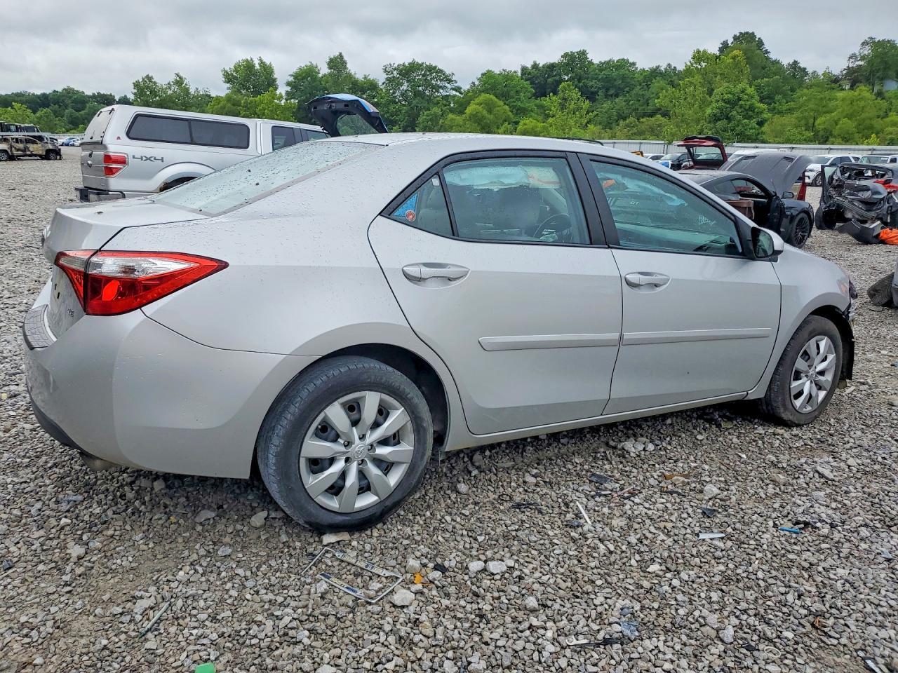 2016 Toyota Corolla Le - Image 3
