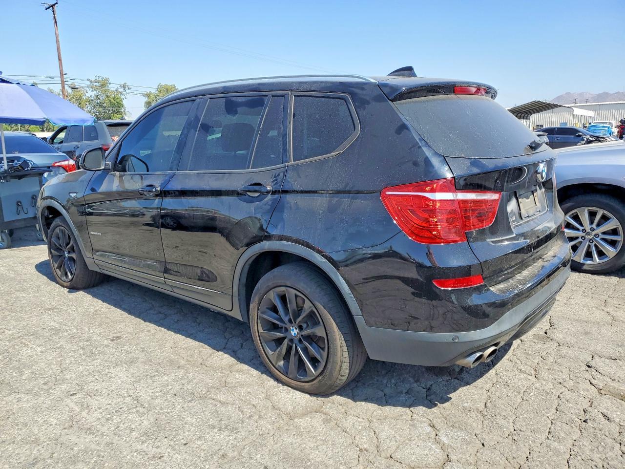 2017 BMW X3 Sdrive28I - Фото 2