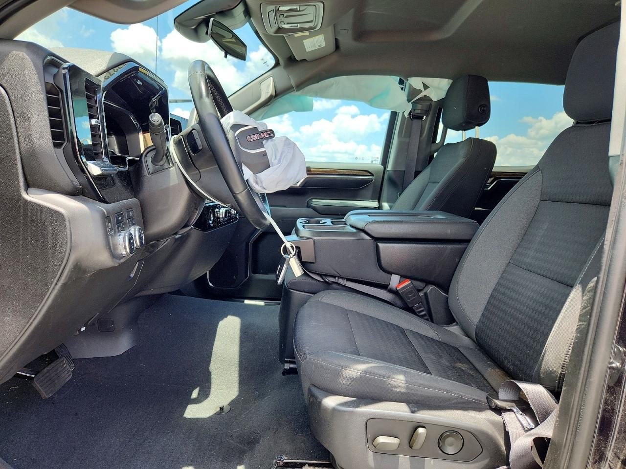 2023 GMC 1500 - Фото 7