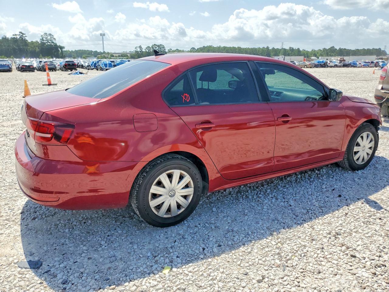2016 Volkswagen Jetta S - Фото 3
