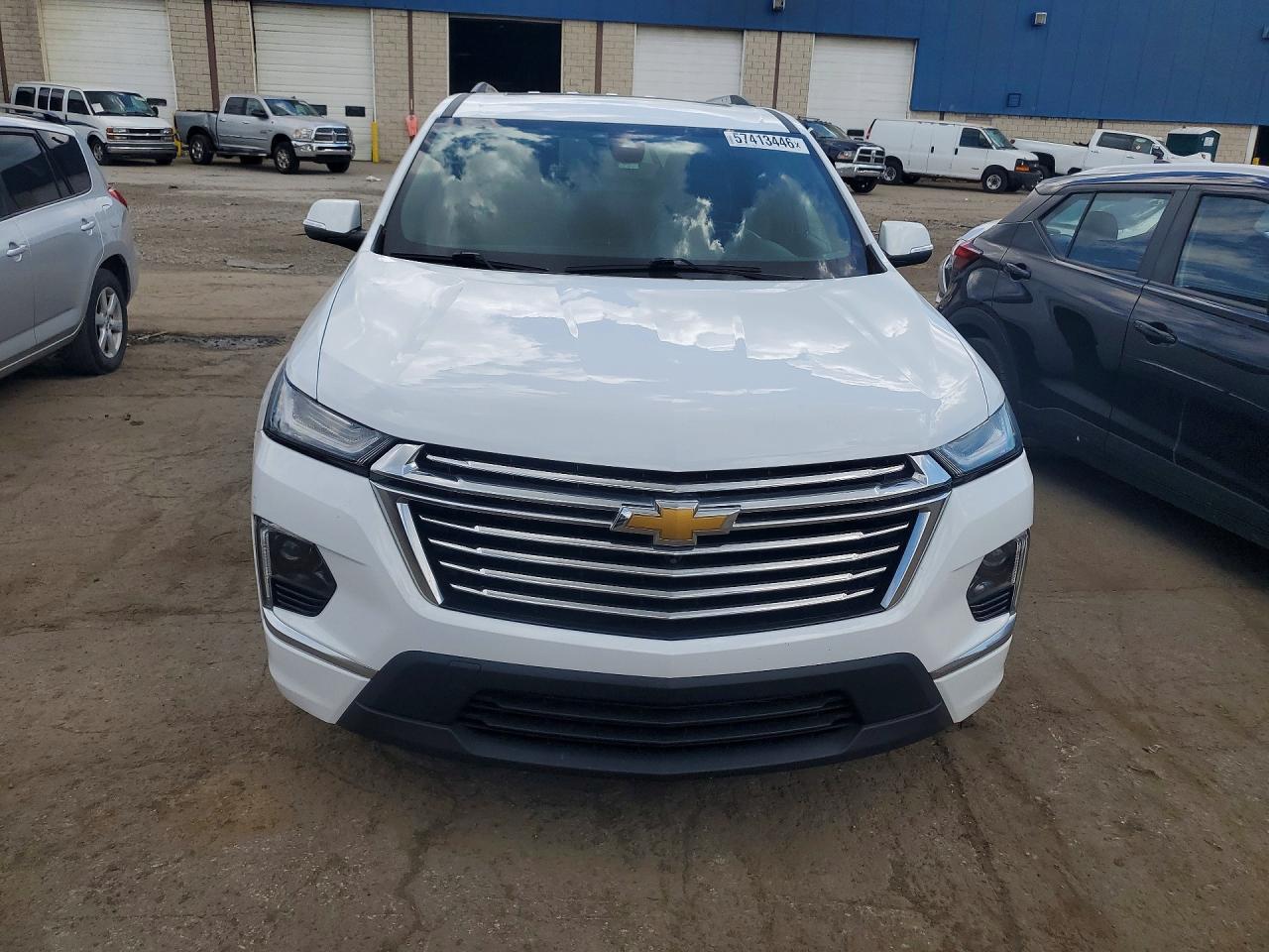 2023 Chevrolet Traverse Premier - Image 5