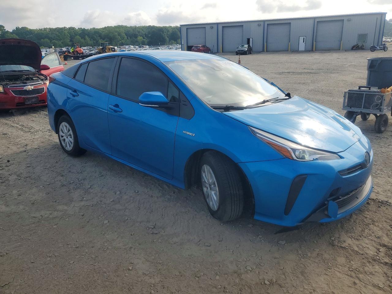 2022 Toyota Prius L Eco - Фото 4
