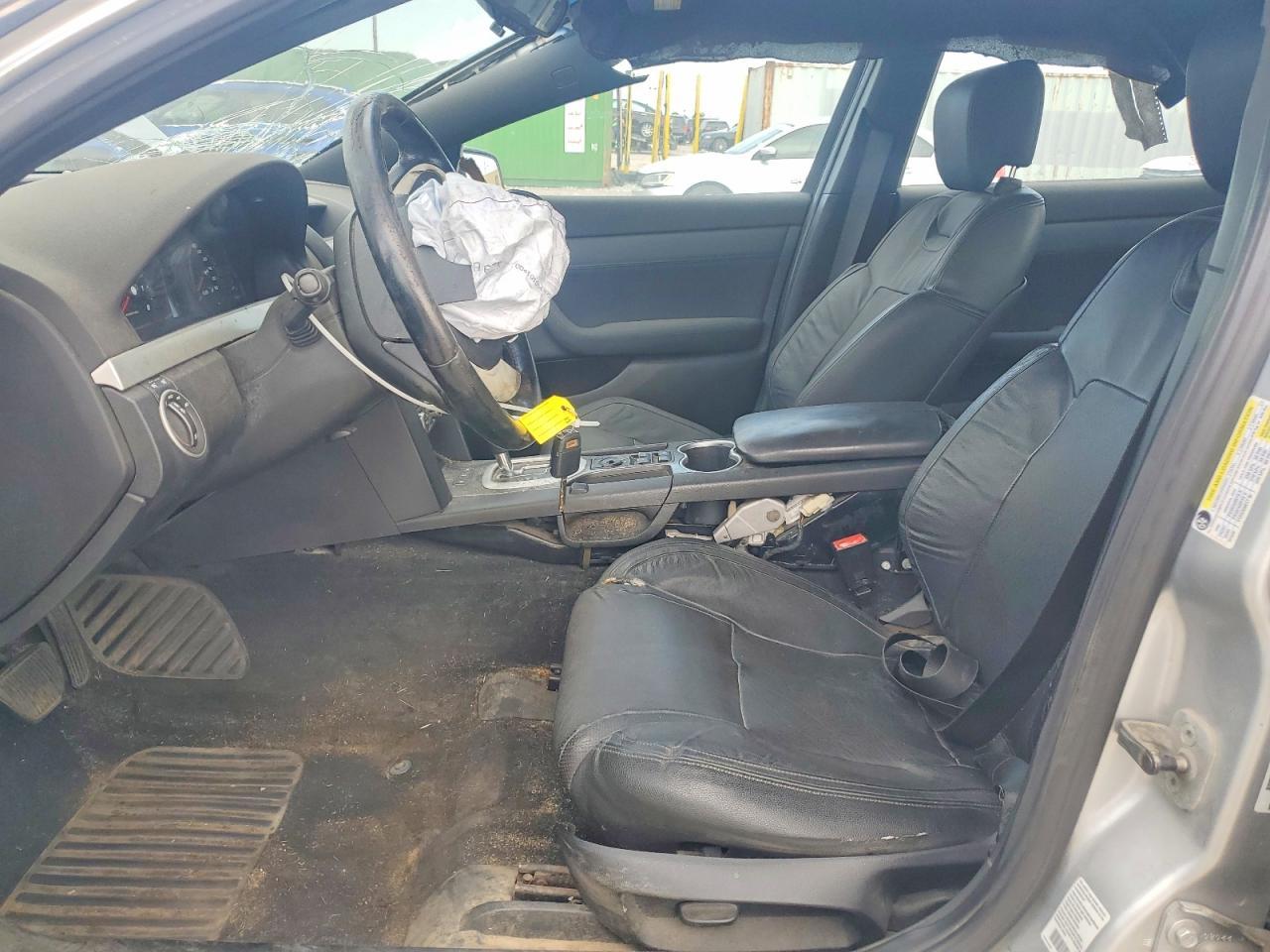 2009 Pontiac G8 - Image 7