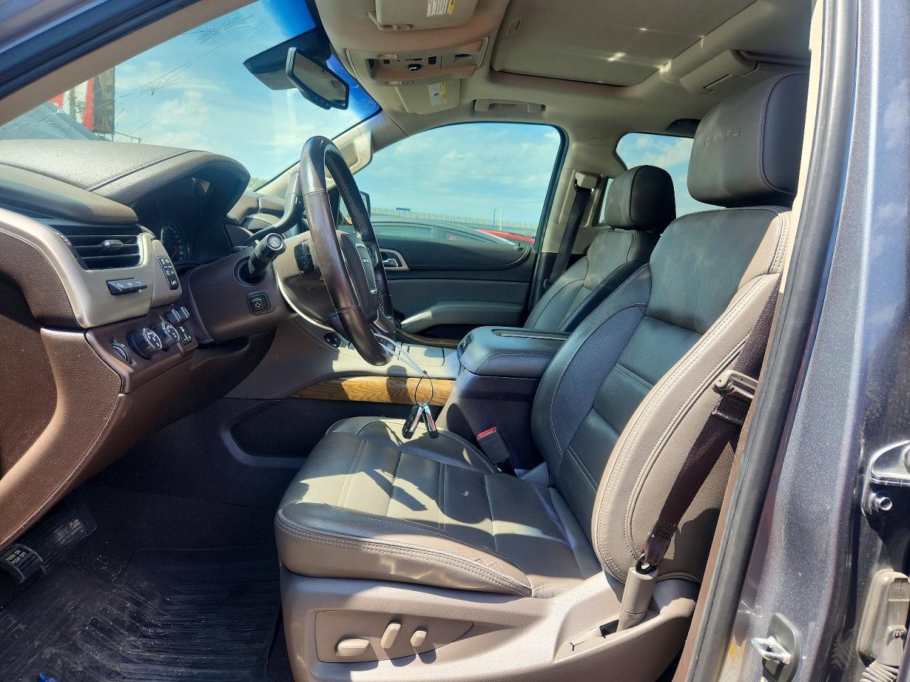 2019 GMC Yukon Denali - Image 7
