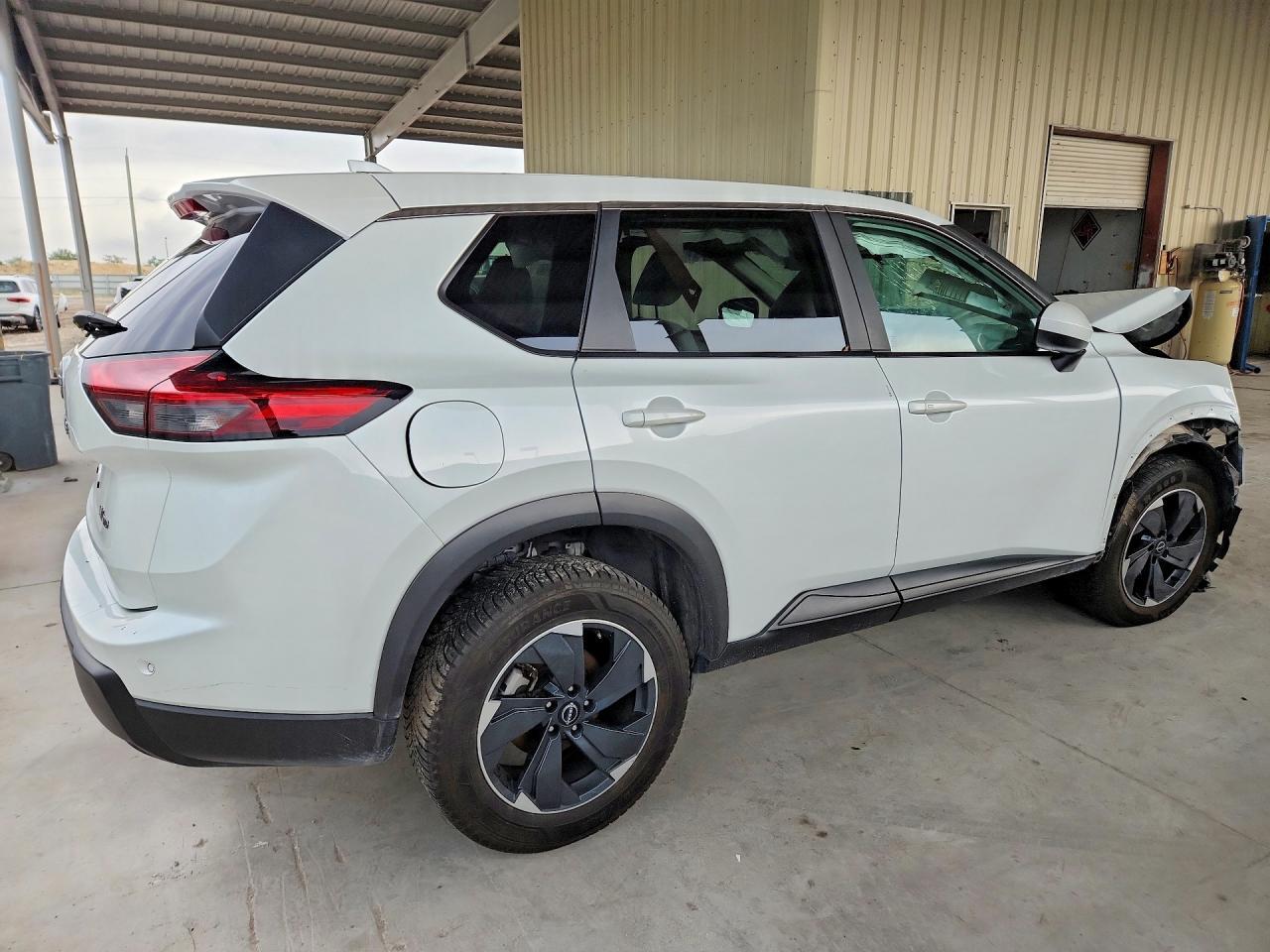 2024 Nissan Rogue Sv - Фото 3