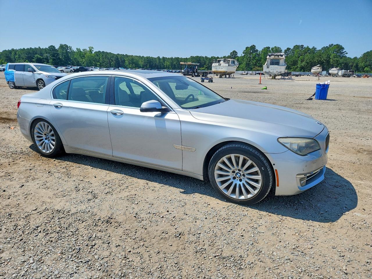 2013 BMW 750 Li - Фото 4