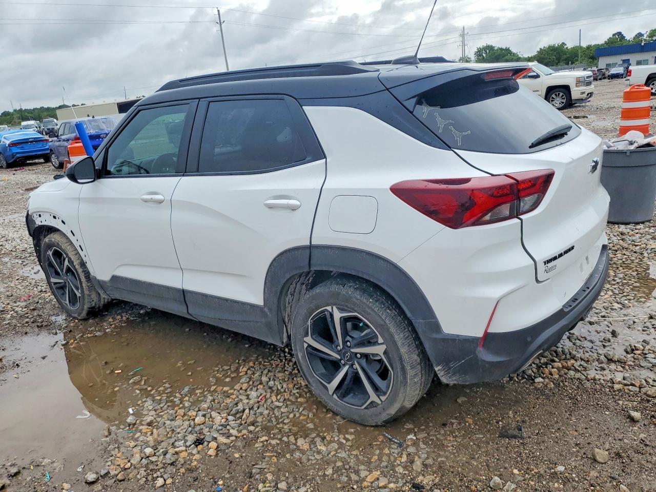 2023 Chevrolet Trailblazer Rs - Image 2
