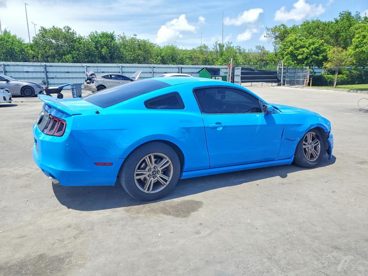 2013 Ford Mustang - Image 3