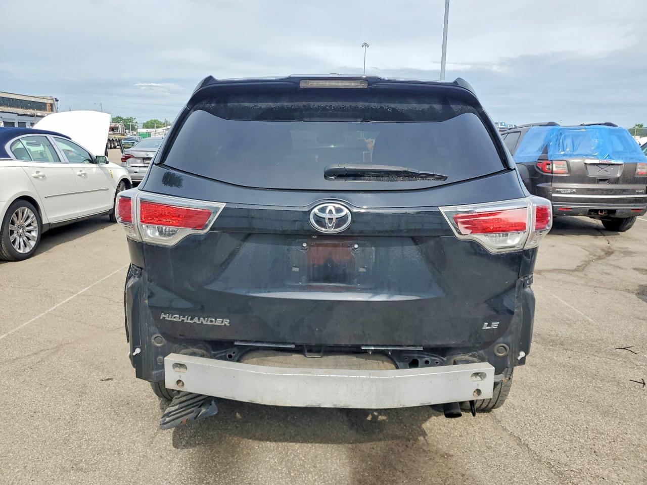 2014 Toyota Highlander Le - Фото 6
