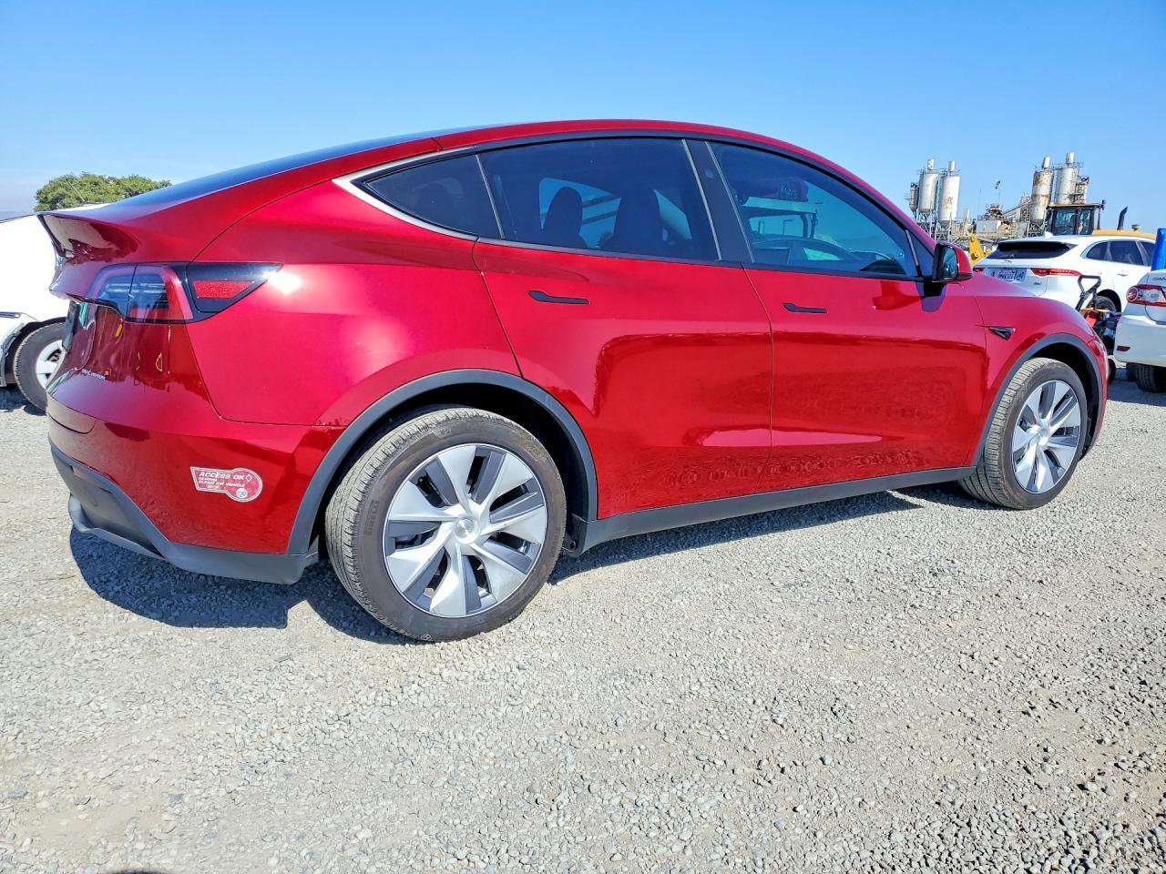 2024 Tesla Model Y - Фото 3