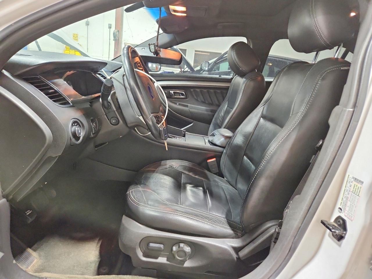 2014 Ford Taurus 4D - Image 7
