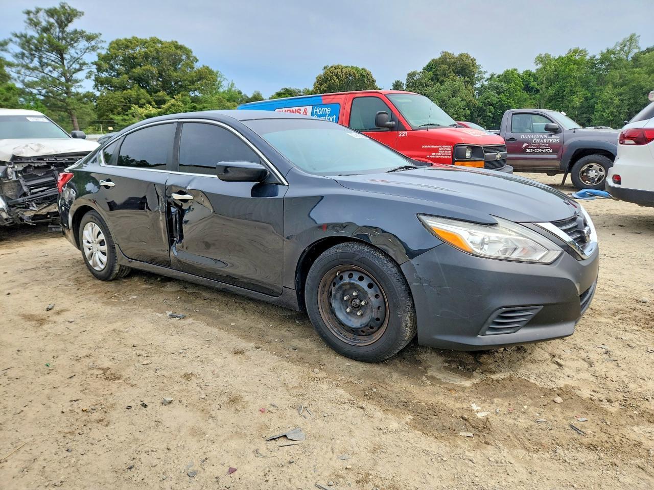 2017 Nissan Altima 2.5 S - Image 4