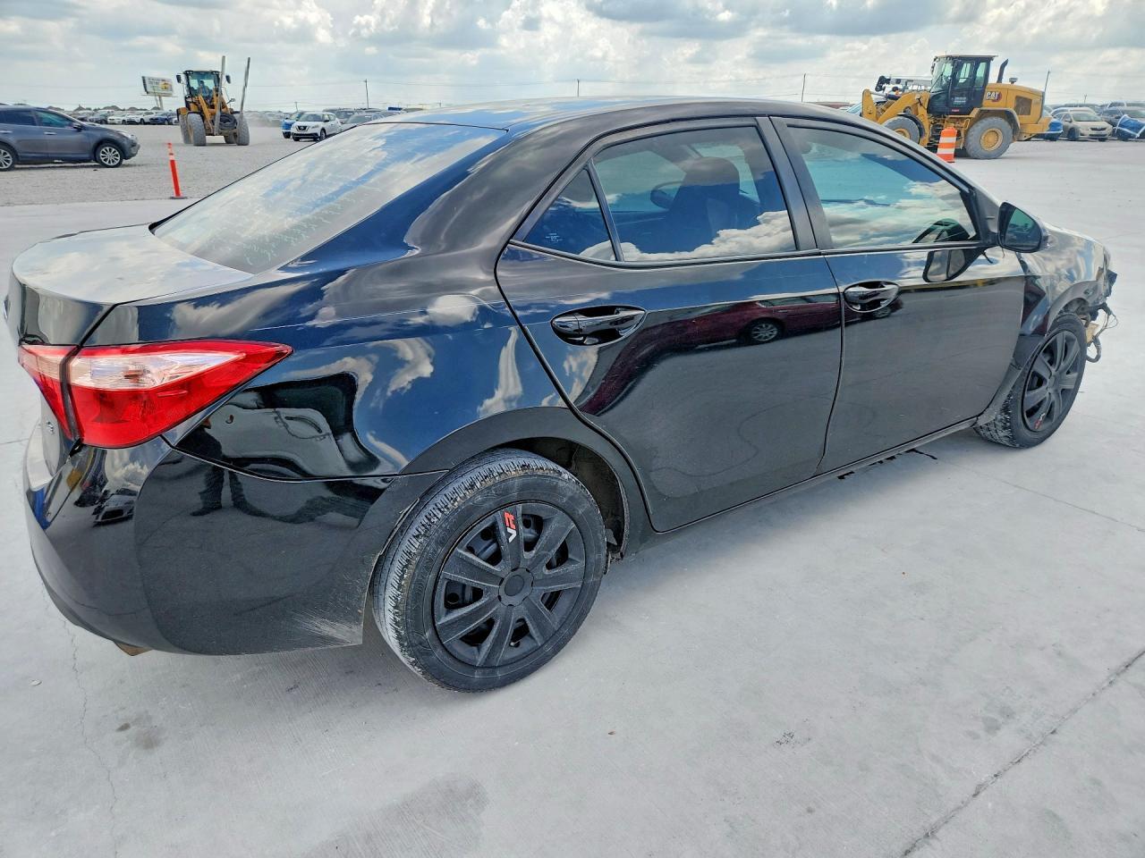 2019 Toyota Corolla Le - Фото 3