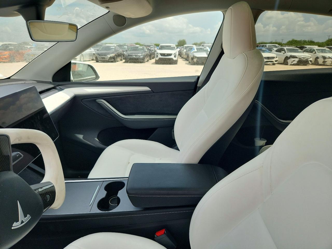 2024 Tesla Model Y - Фото 7
