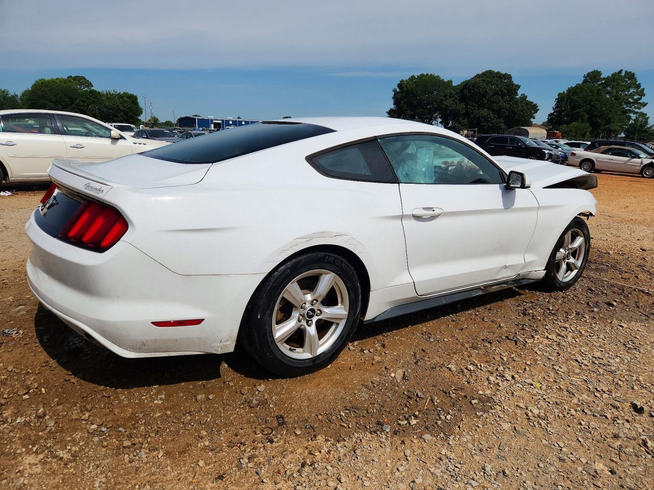2015 Ford Mustang - Image 3