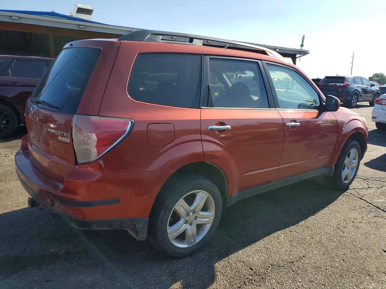 2010 Subaru Forester 2.5X Premium - Фото 3