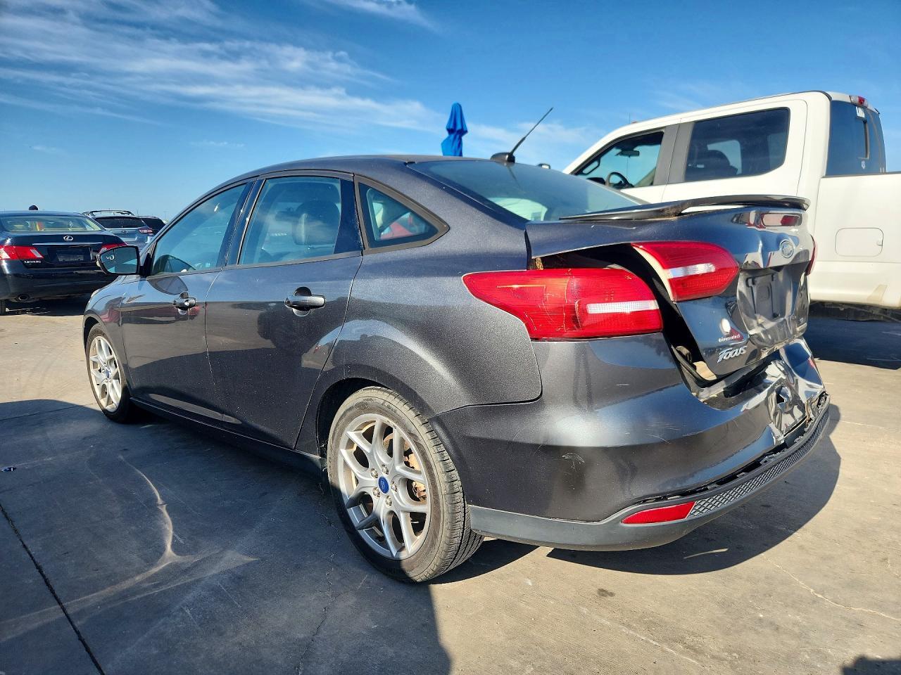 2015 Ford Focus Se - Фото 2
