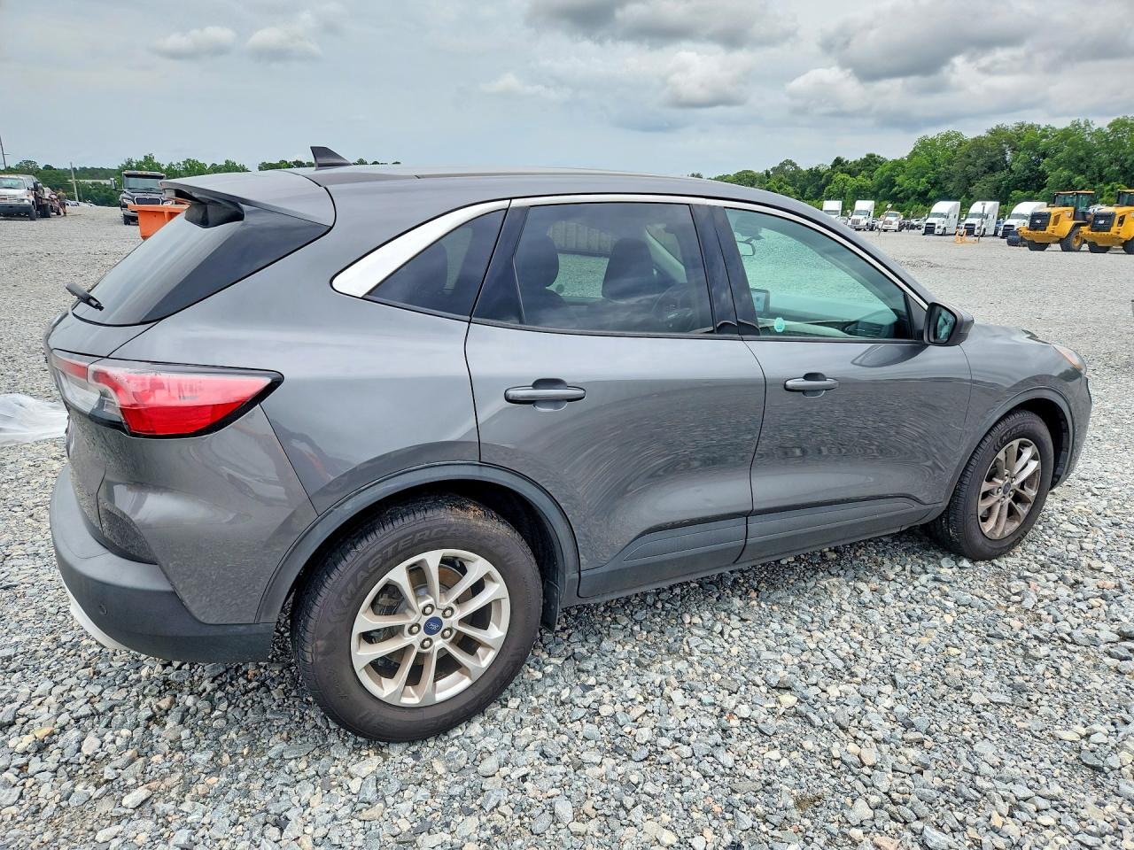 2021 Ford Escape Se - Фото 3