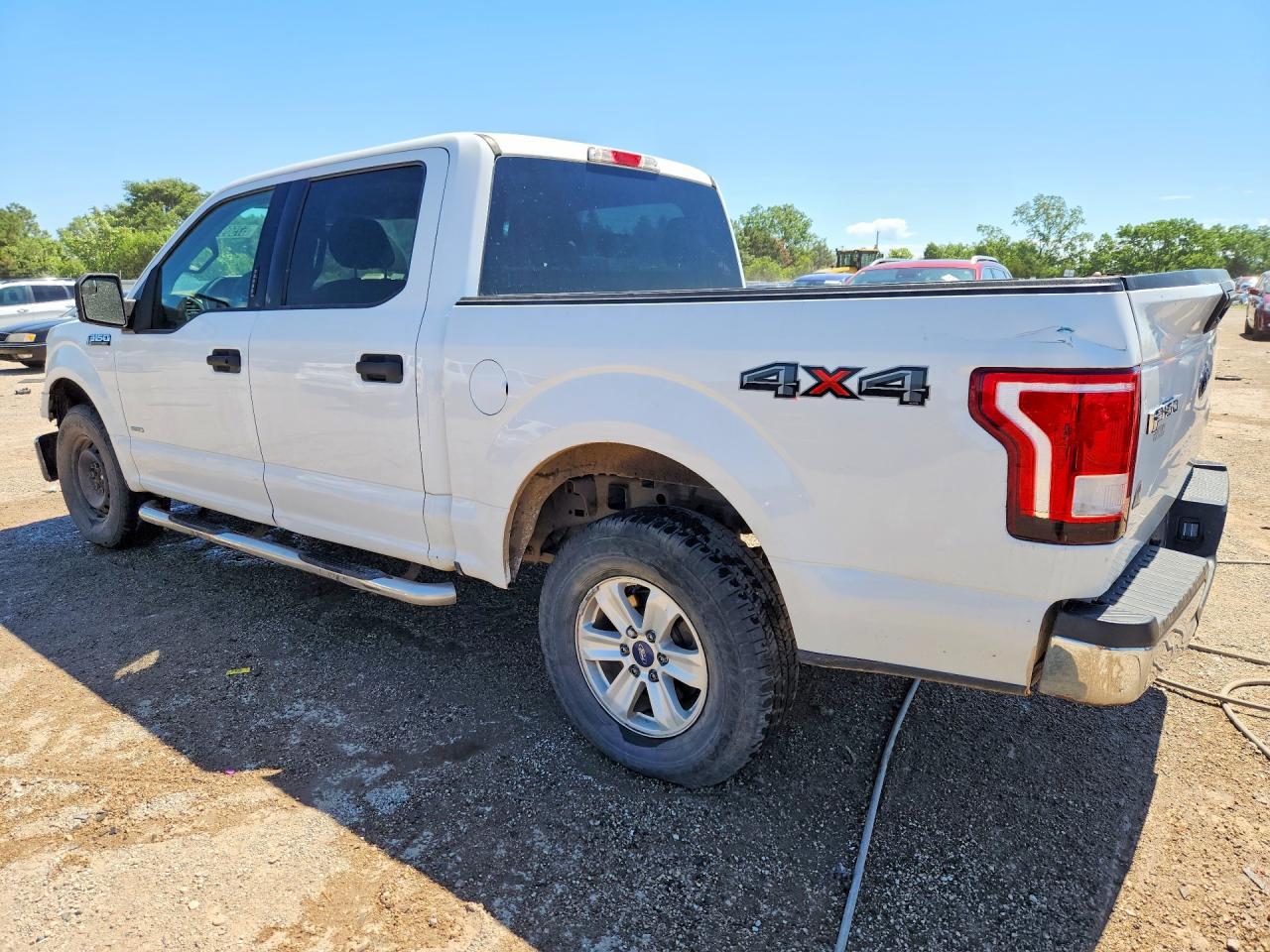 2017 Ford F150 Supercrew - Фото 2