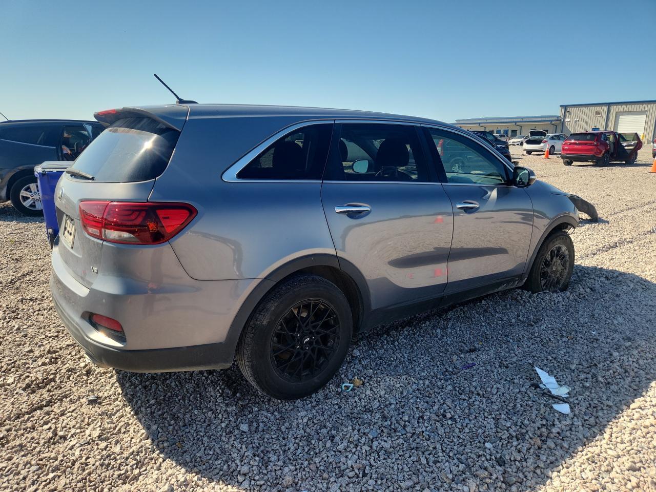 2020 Kia Sorento S - Image 3