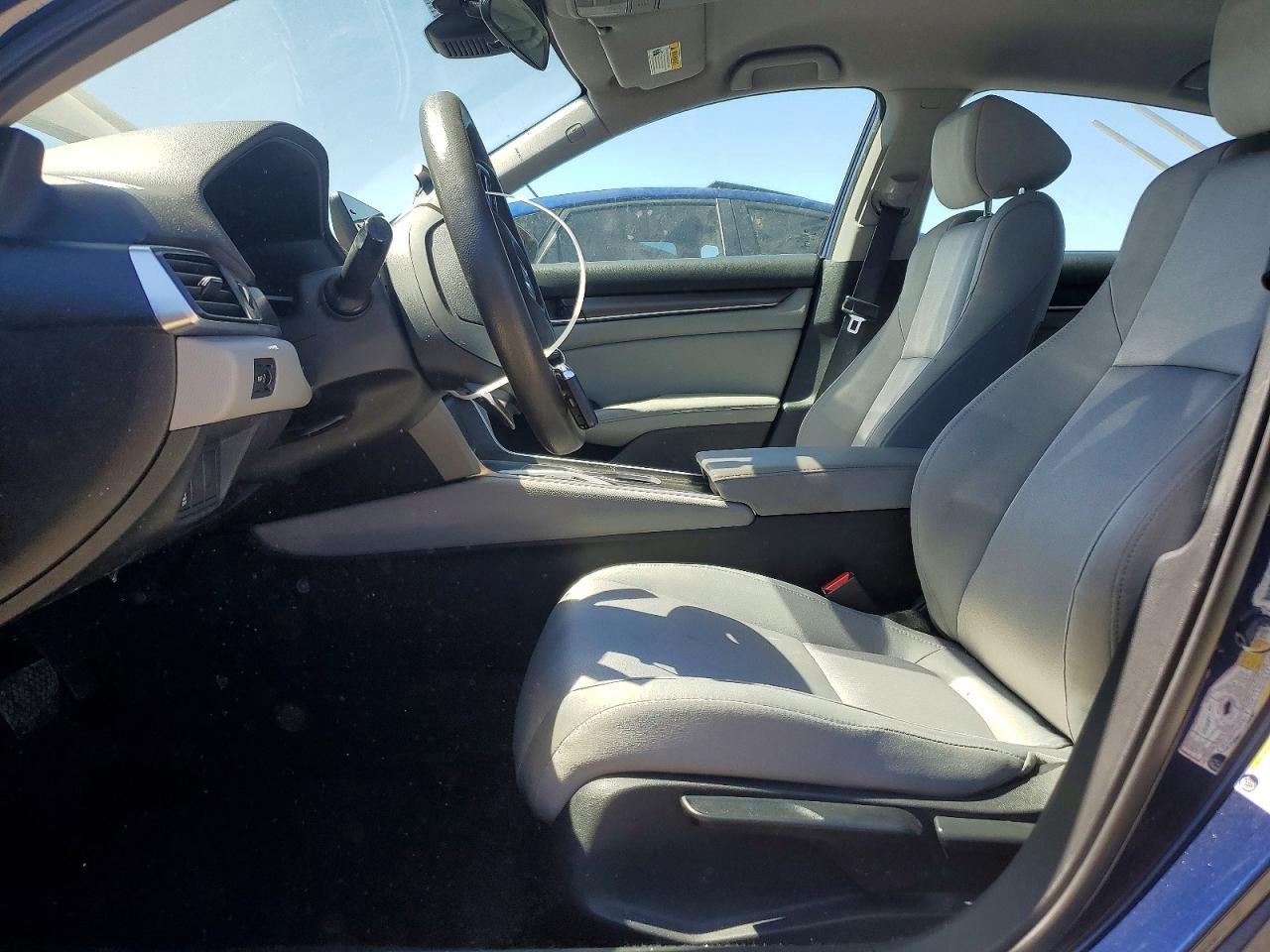 2019 Honda Accord Hybrid - Image 7