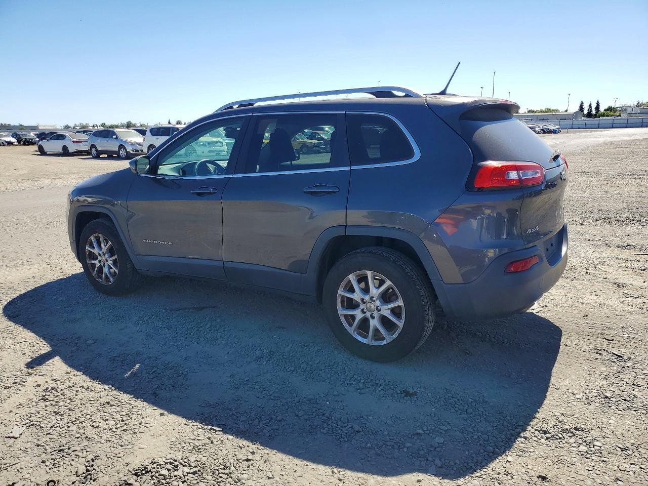 2014 Jeep Cherokee Latitude - Image 2