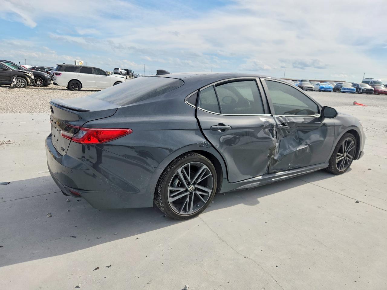 2025 Toyota Camry Xse - Image 3