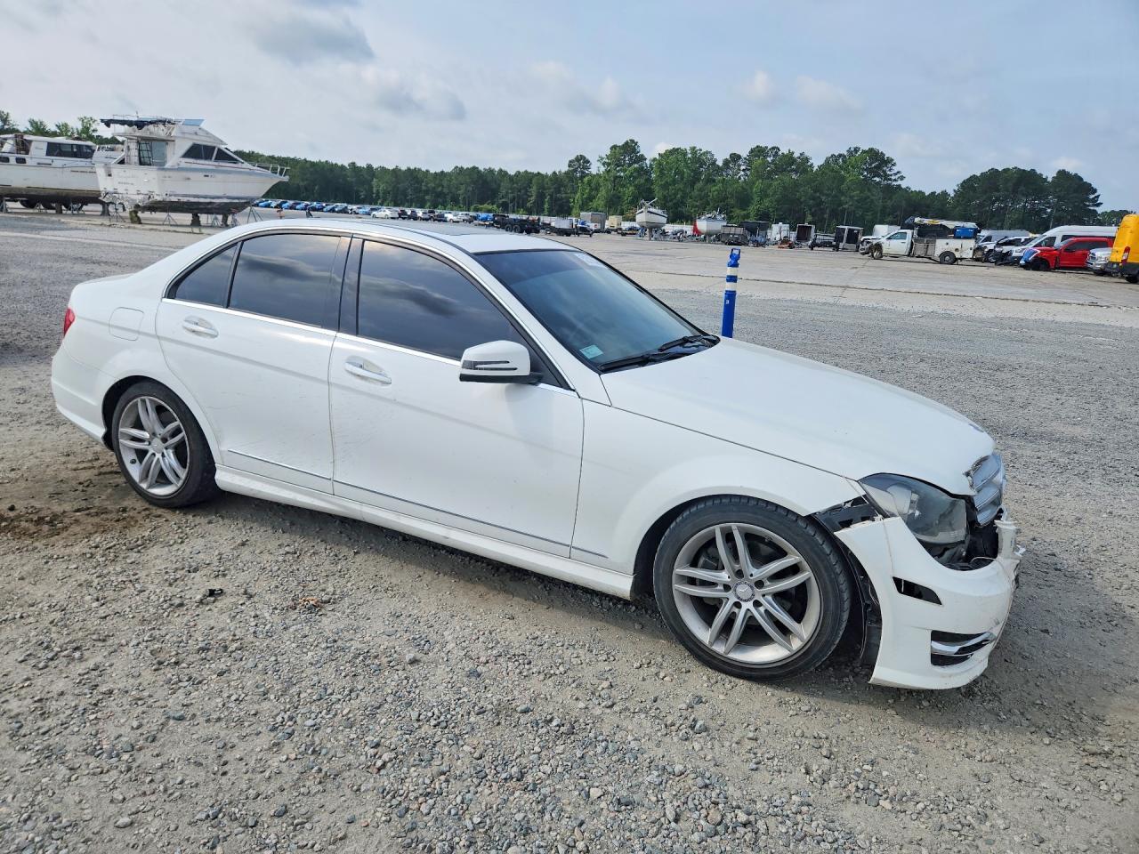 2013 Mercedes-Benz C 250 - Фото 4