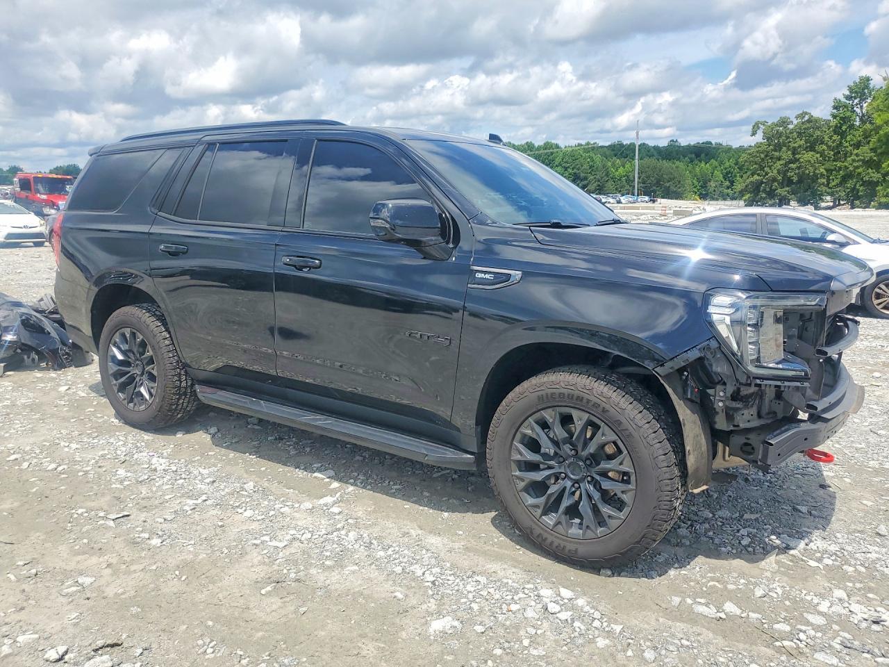 2024 GMC Yukon At4 - Фото 4