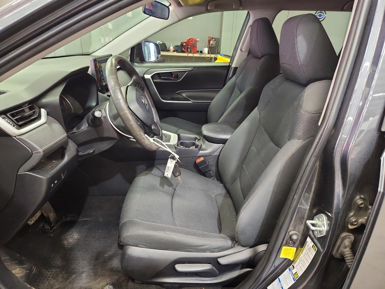 2021 Toyota Rav4 Le - Image 7