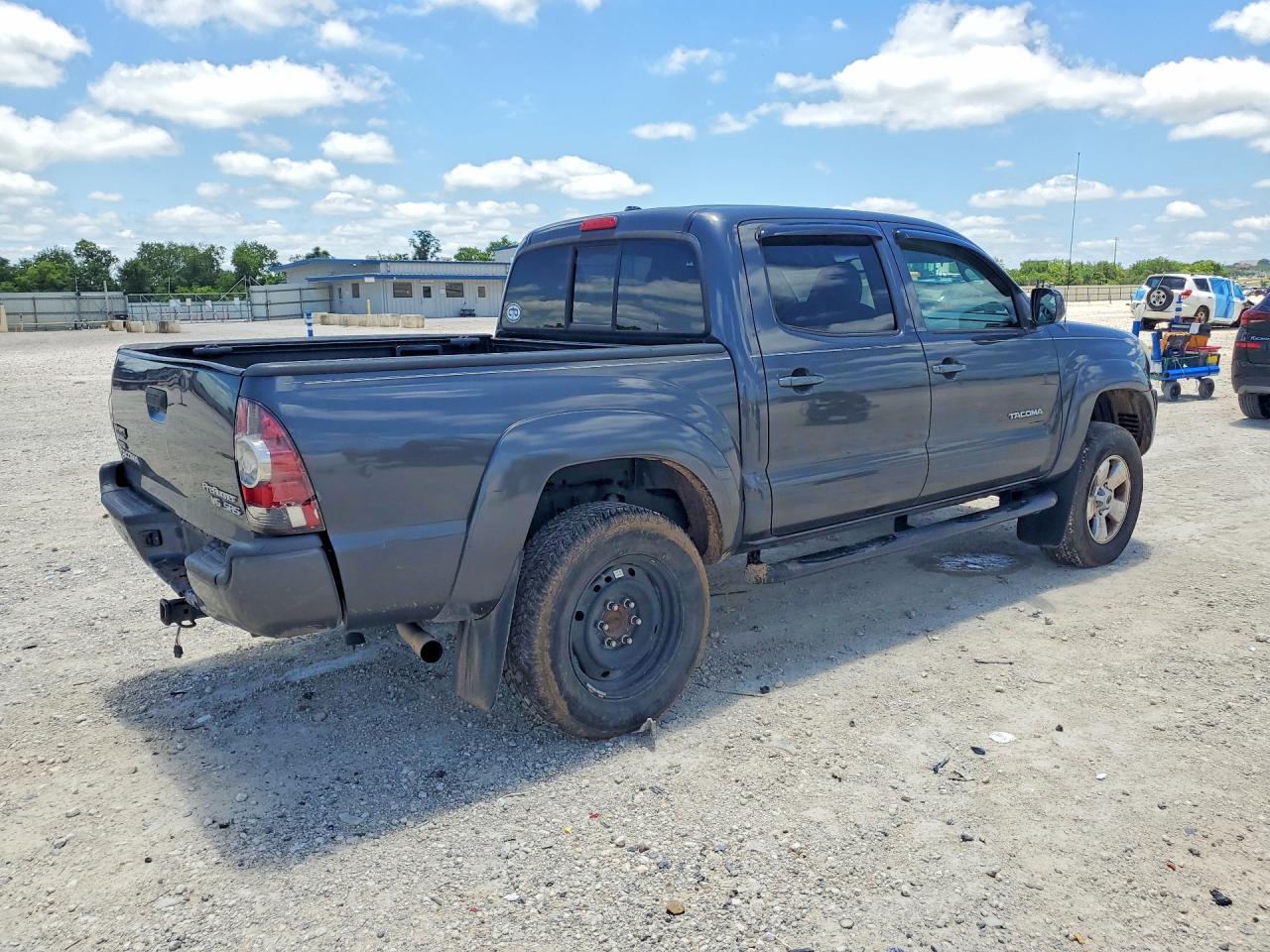 2009 Toyota Tacoma Double Cab Prerunner - Image 3