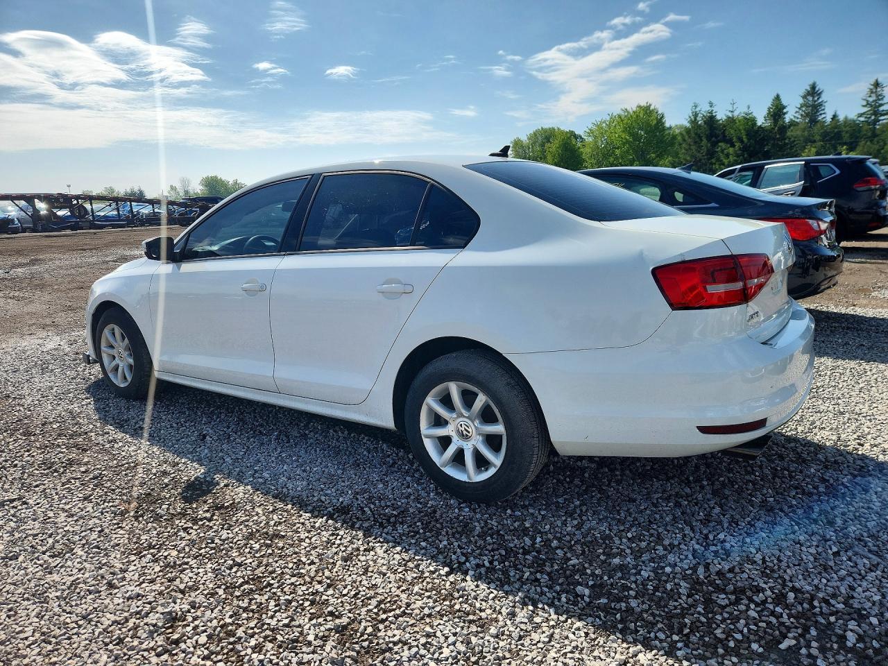 2015 Volkswagen Jetta Base - Фото 2