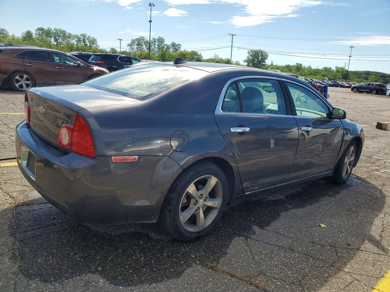 2012 Chevrolet Malibu 1Lt - Image 3
