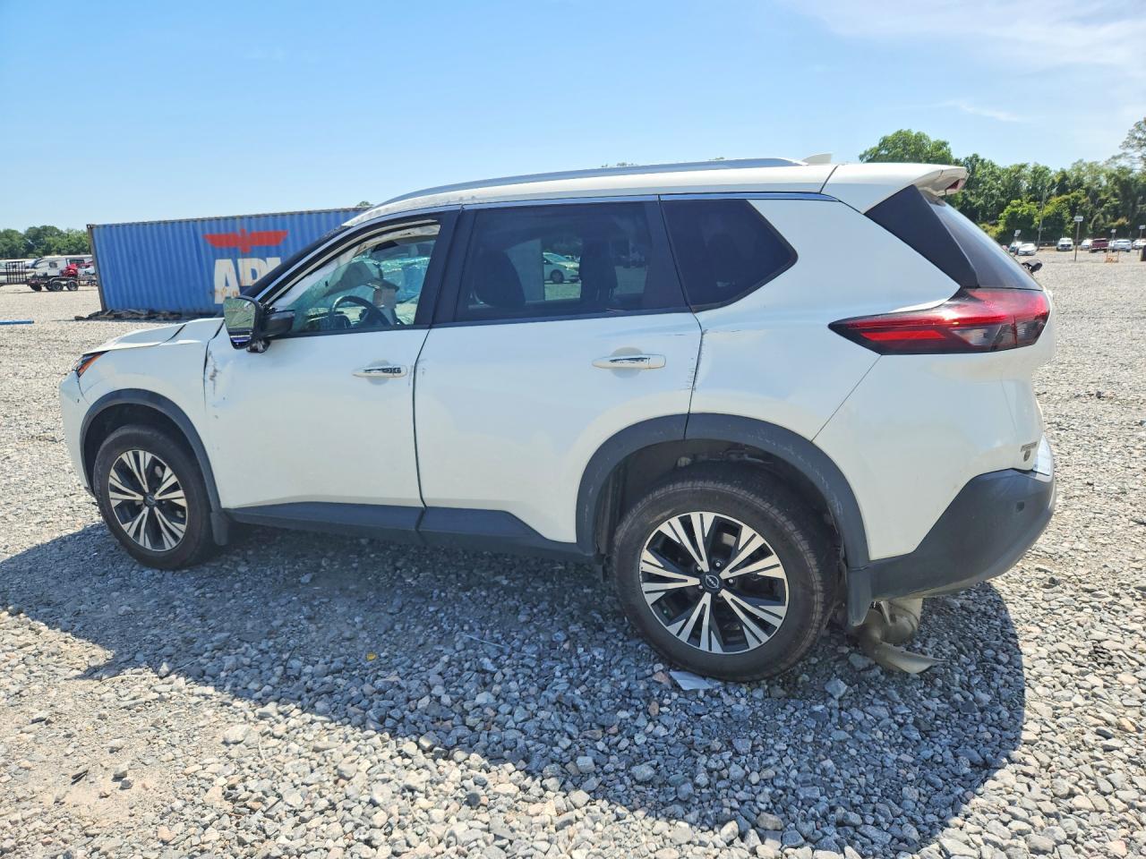 2023 Nissan Rogue Sv - Image 2